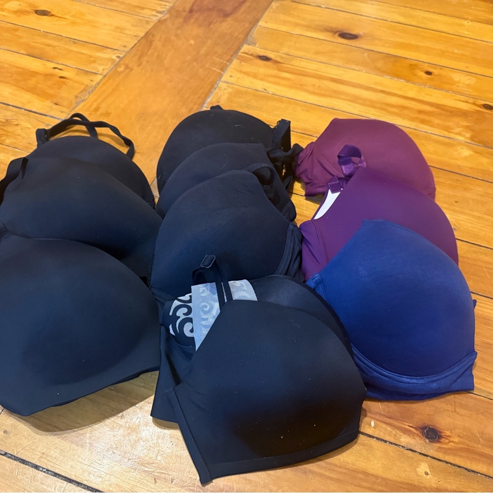 Victorias Secret Wireless Bras